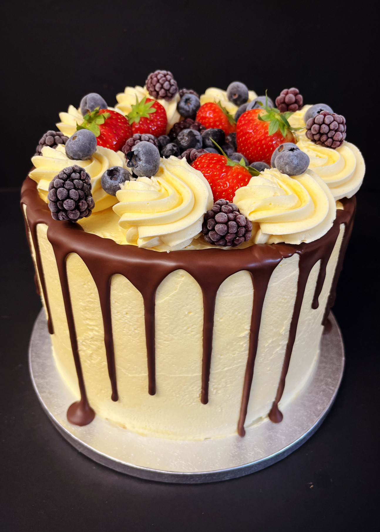 Vegan Celebration Cake 94 - Red Velvet Cake