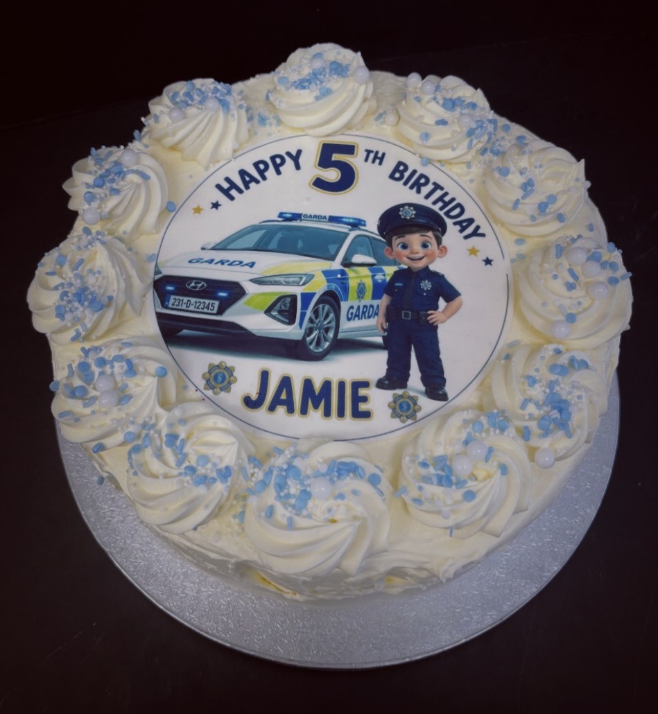Celebration Cake - Design 19.3