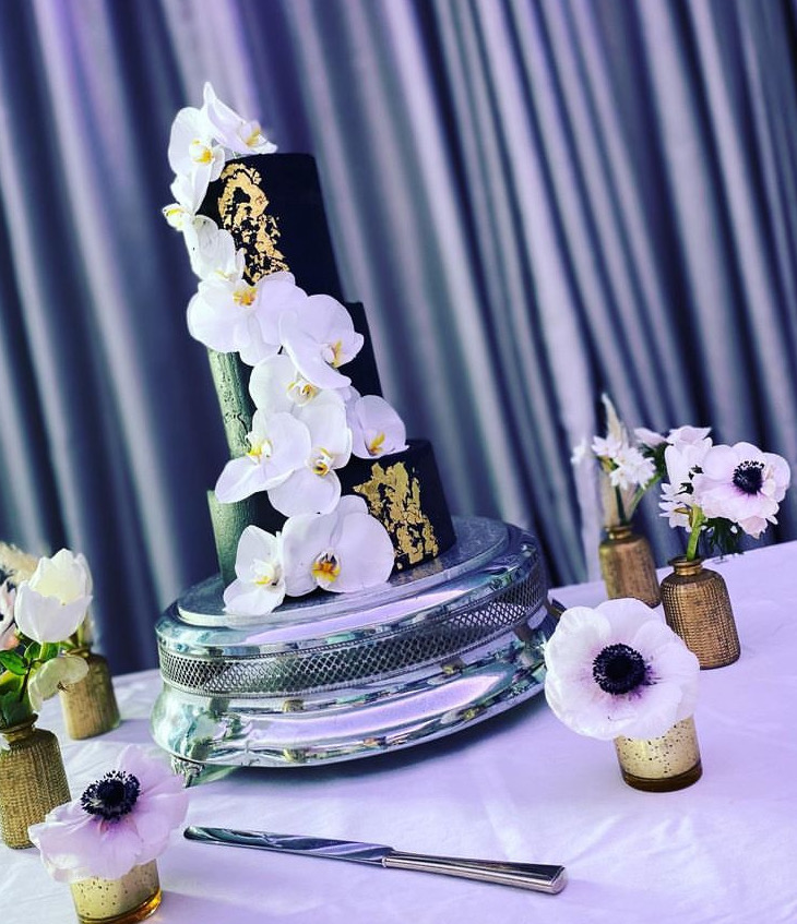 Three Tier Wedding Cake - Design 13.1
