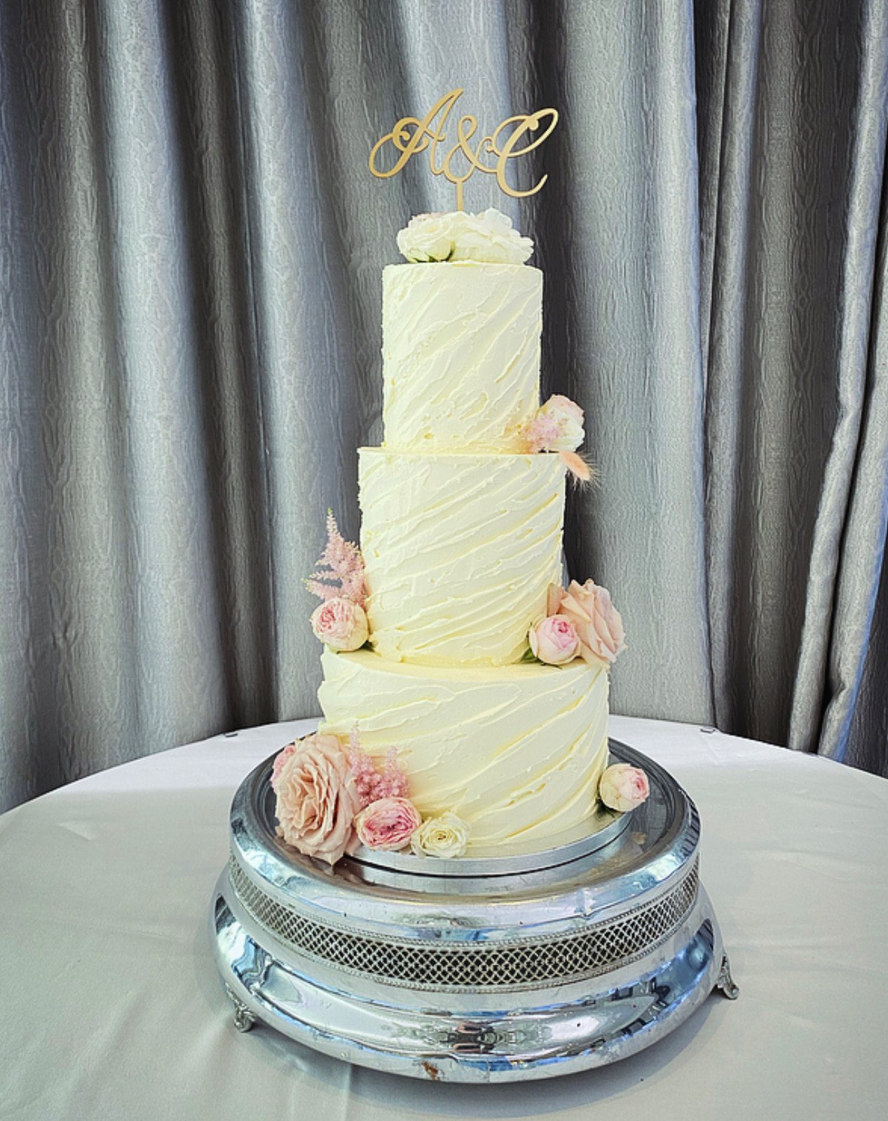Three Tier Wedding Cake - Design 4.4